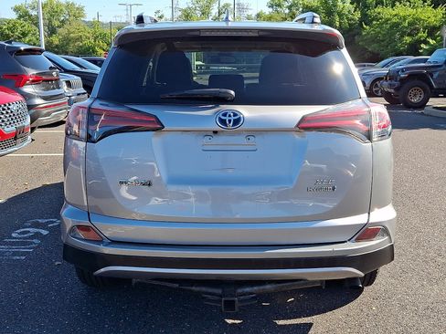 Used 2017 Toyota RAV4 XLE w/ All Weather Liner Package AWD/4WD image 5