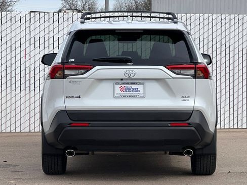 Used 2025 Toyota RAV4 XLE Premium w/ Weather Package image 5