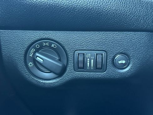 Used 2015 Dodge Challenger SRT Hellcat image 27