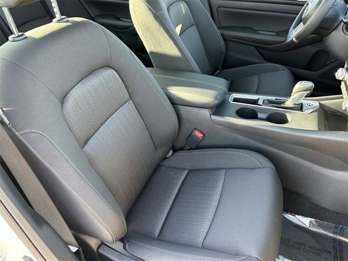 New 2025 Nissan Altima 2.5 SV image 10