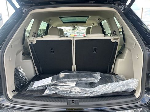 New 2026 Volkswagen Atlas SEL Premium R-Line image 24
