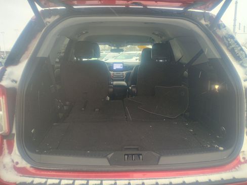 Certified 2023 Ford Explorer XLT w/ Equipment Group 202A image 13