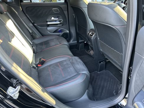 Certified 2025 Mercedes-Benz GLA 250 4MATIC image 44