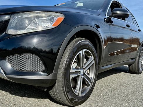 Used 2016 Mercedes-Benz GLC 300 w/ Premium Package image 6