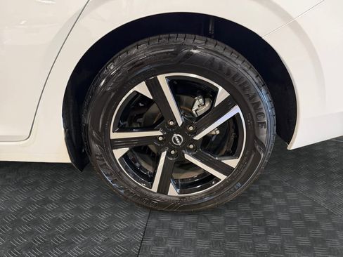 Used 2024 Nissan Sentra SV image 15