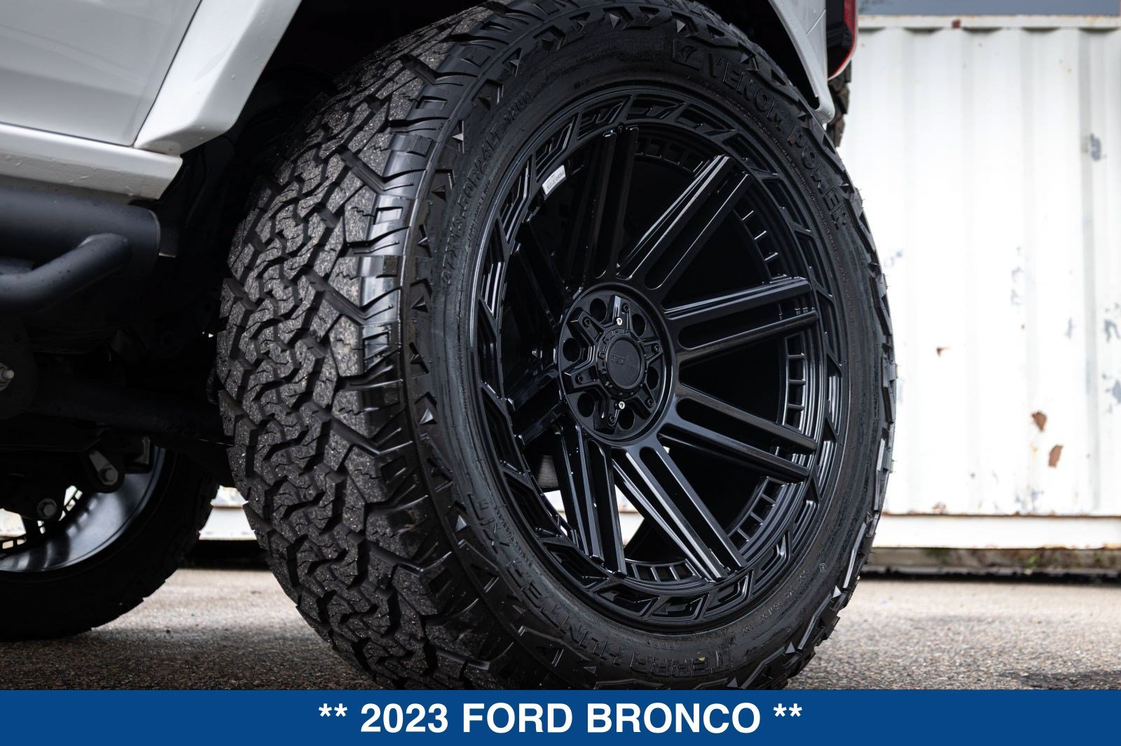 Used 2023 Ford Bronco Badlands AWD/4WD image 30