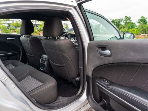 Used 2023 Dodge Charger SXT RWD image 13