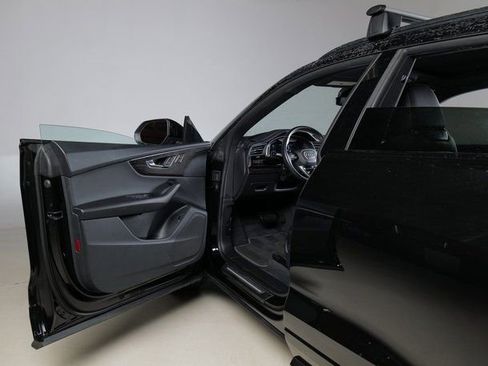 Certified 2023 Audi Q8 Premium w/ Black Optic Package image 25