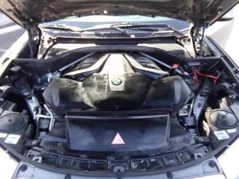 Used 2016 BMW X5 xDrive50i w/ Dynamic Handling Package image 48