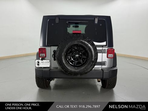 Used 2017 Jeep Wrangler Unlimited Sport w/ Quick Order Package 24S AWD/4WD image 7