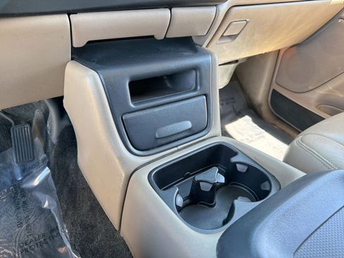 Used 2002 Chevrolet Avalanche 4x4 w/ Off-Road Suspension Pkg image 25
