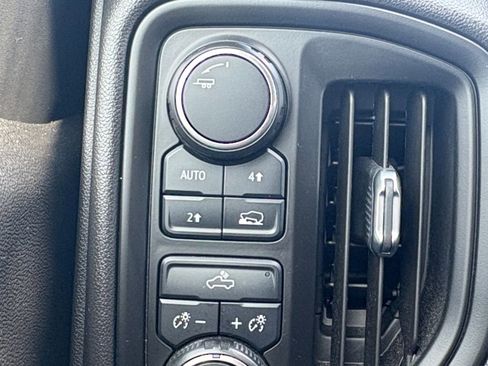 Used 2021 Chevrolet Silverado 1500 Custom image 22