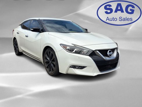 Used 2017 Nissan Maxima SR w/ Midnight Edition image 2
