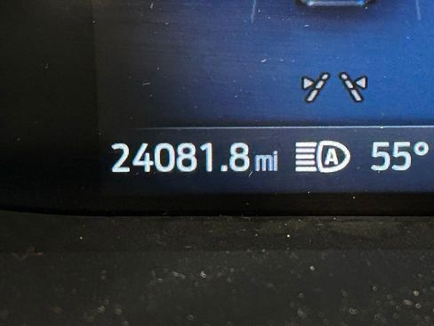 Used 2025 Ford Escape Active AWD/4WD image 5