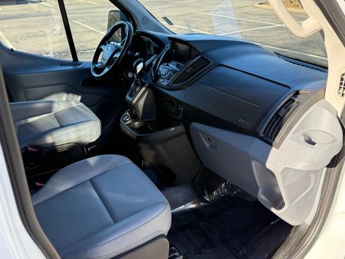 Used 2018 Ford Transit 250 148 Medium Roof image 13