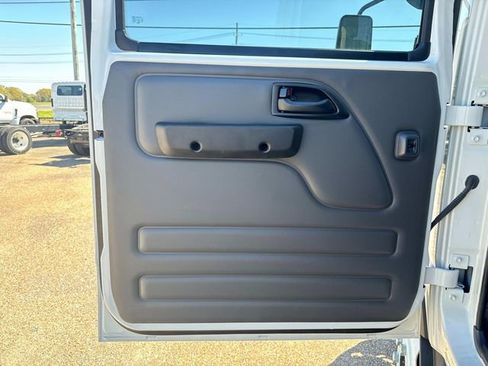 New 2025 Chevrolet Low Cab Forward 5500XD RWD image 85