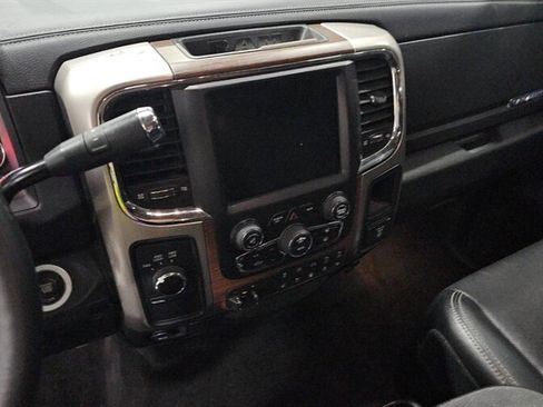 Used 2017 RAM 2500 Laramie w/ Sport Appearance Group AWD/4WD image 9