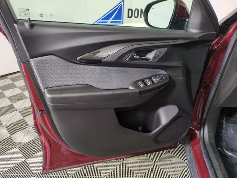 Used 2022 Chevrolet TrailBlazer LT w/ Convenience Package image 13