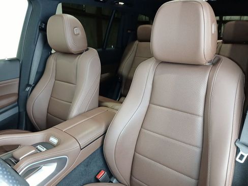 Certified 2024 Mercedes-Benz GLS 450 4MATIC image 10