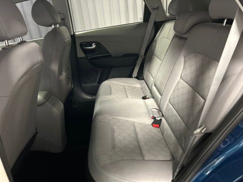 Used 2022 Kia Niro LXS FWD image 20