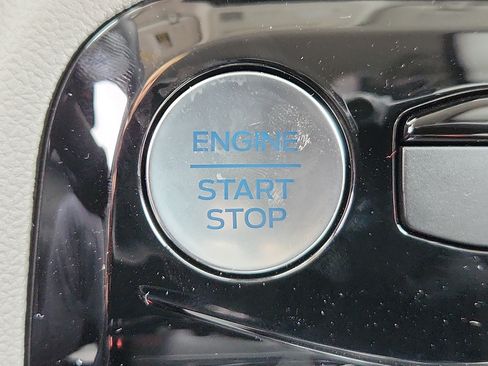 Used 2024 Ford Escape SE FWD image 16