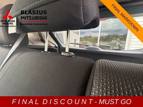 Used 2022 Subaru Crosstrek 2.0i image 27