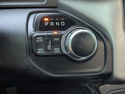 Used 2019 RAM 1500 Big Horn AWD/4WD image 10