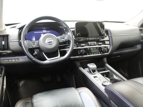 Used 2022 Nissan Pathfinder Platinum w/ Cargo Package AWD/4WD image 7