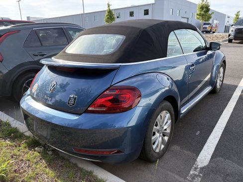 Used 2019 Volkswagen Beetle 2.0T S FWD image 6