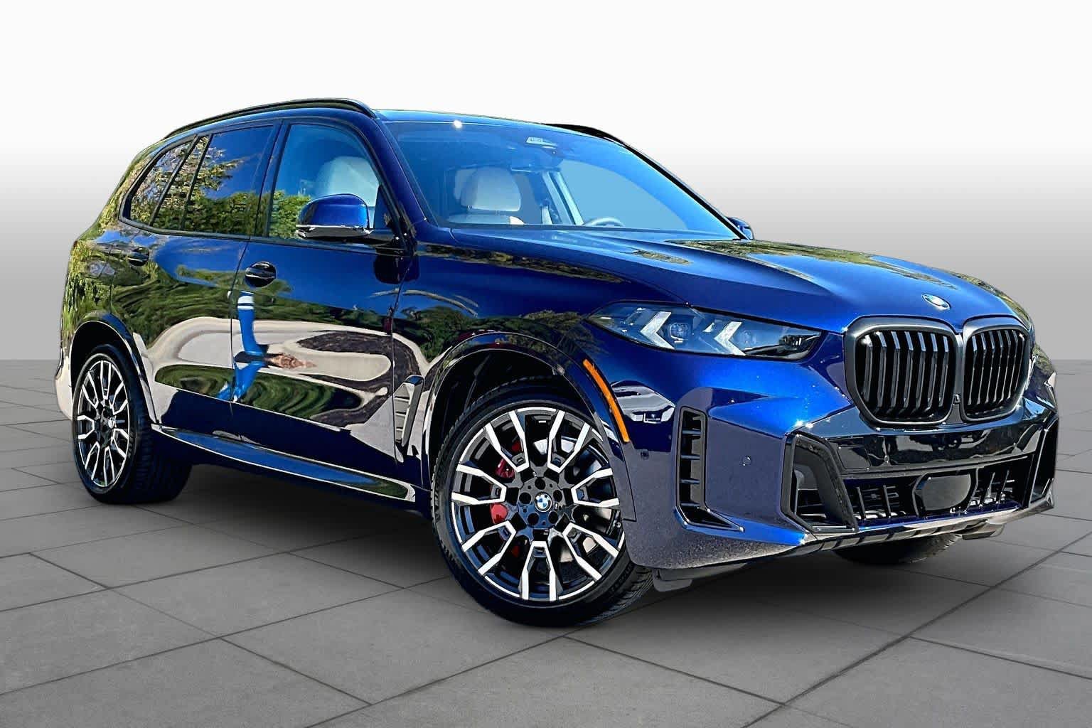 Used 2026 BMW X5 xDrive40i w/ M Sport Package AWD/4WD image 2