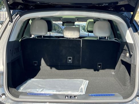 New 2026 Lincoln Nautilus Premier w/ Equipment Group 102A image 11