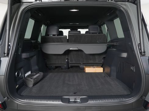 Used 2025 Lexus GX 550 AWD/4WD image 11