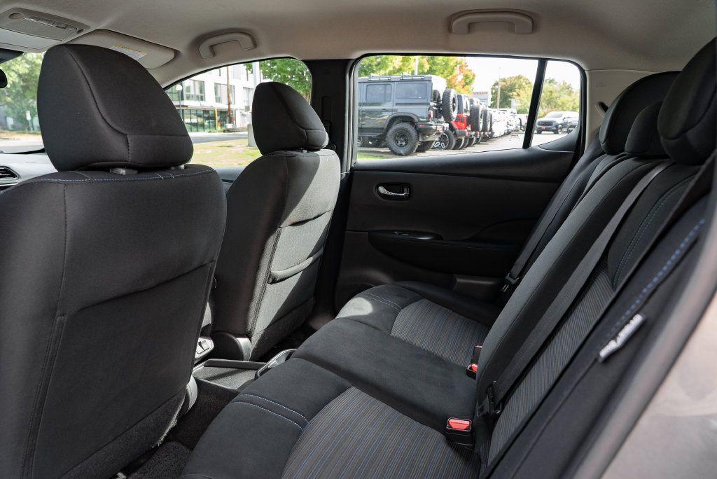 Used 2025 Nissan Leaf S FWD image 24