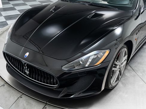 Used 2014 Maserati GranTurismo Convertible image 34