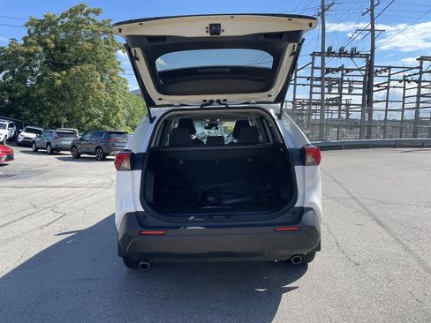 Certified 2024 Toyota RAV4 LE AWD/4WD image 13