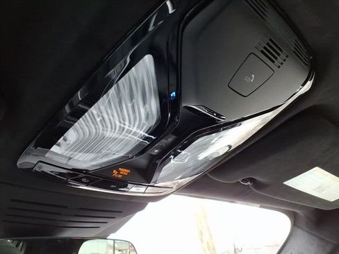 Used 2024 BMW X7 M60i w/ Executive Package image 20