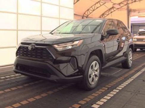 Used 2023 Toyota RAV4 LE FWD image 2