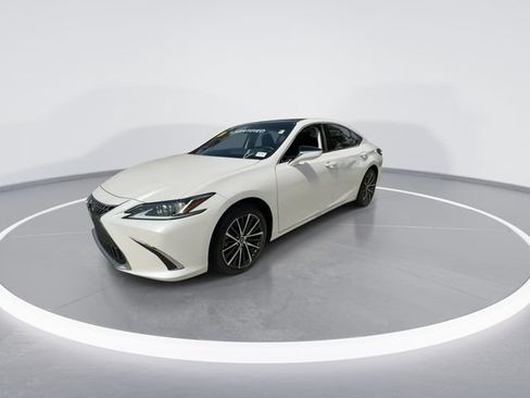 Certified 2024 Lexus ES 350 w/ Premium Package FWD image 4