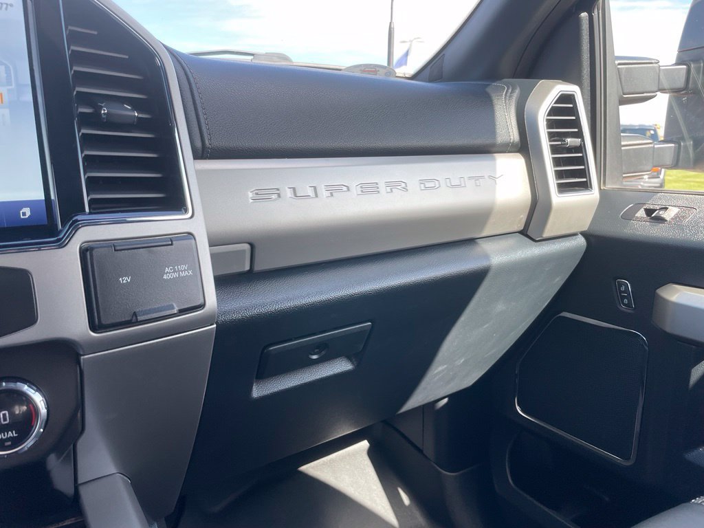Used 2022 Ford F250 Lariat w/ Black Appearance Package AWD/4WD image 44