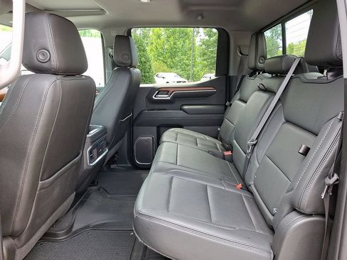 Used 2022 GMC Sierra 1500 Denali w/ Denali Reserve Package AWD/4WD image 10