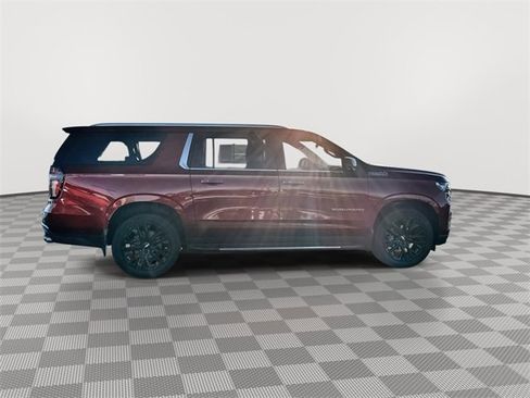 Used 2021 Chevrolet Suburban High Country image 9