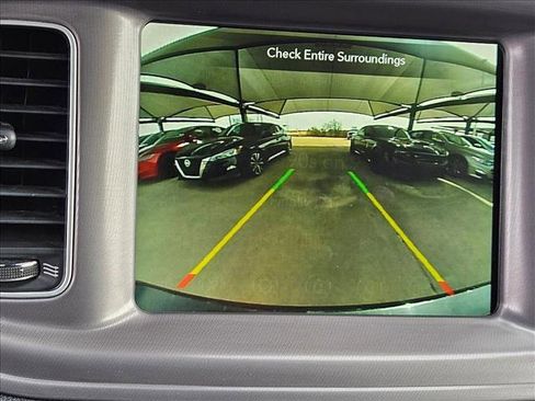 Used 2023 Dodge Charger SXT image 18