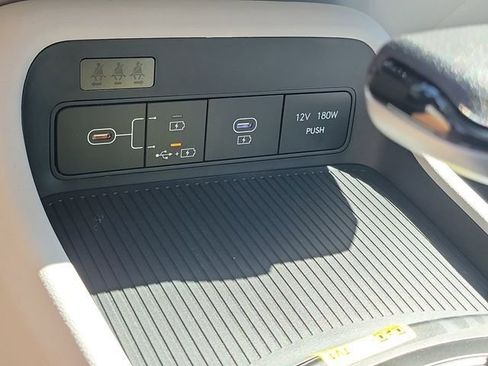 New 2026 Hyundai Kona SE FWD image 13