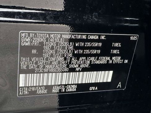 Used 2025 Toyota RAV4 XLE Premium FWD image 30