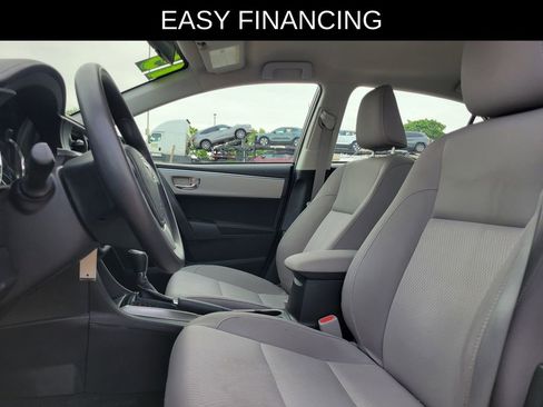 Used 2015 Toyota Corolla LE FWD image 14