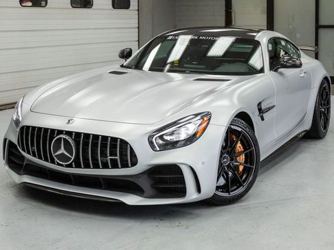 Used 2018 Mercedes-Benz AMG GT R image 21