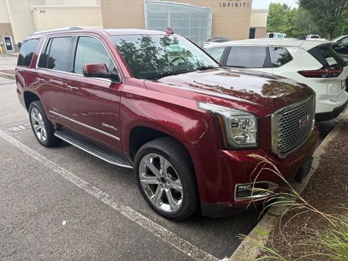 Used 2017 GMC Yukon Denali w/ Open Road Package AWD/4WD image 4