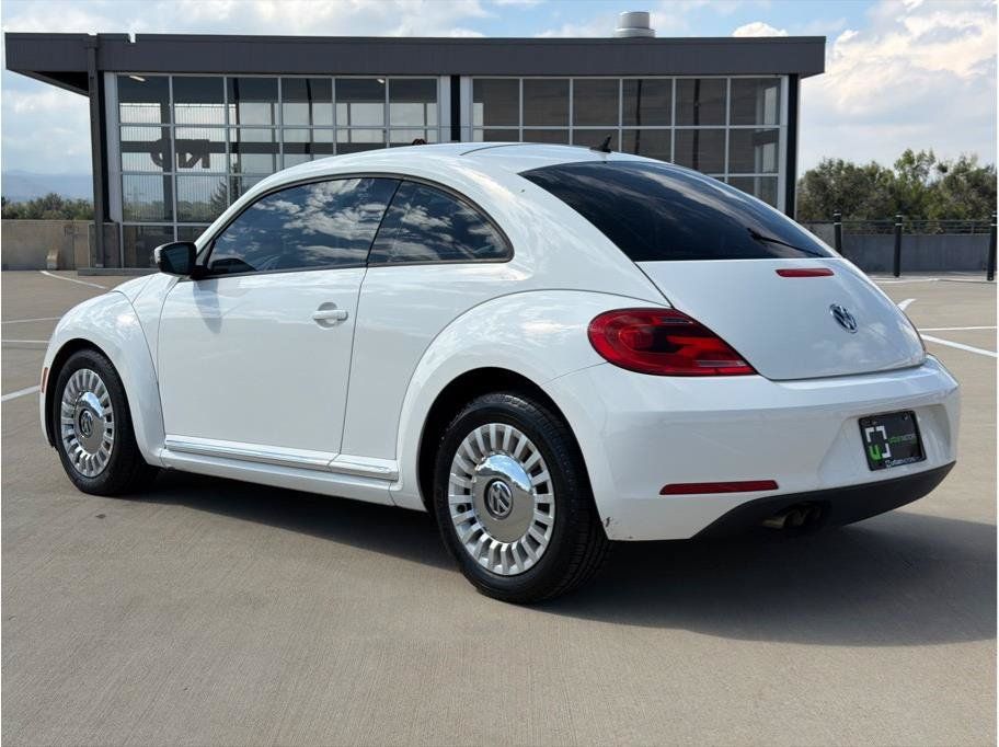 Used 2013 Volkswagen Beetle 2.5 FWD image 6