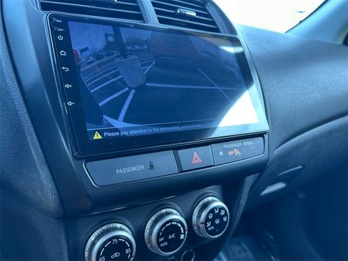 Used 2021 Mitsubishi Outlander Sport ES image 21