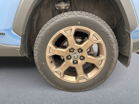 Used 2023 Toyota RAV4 AWD Hybrid image 12